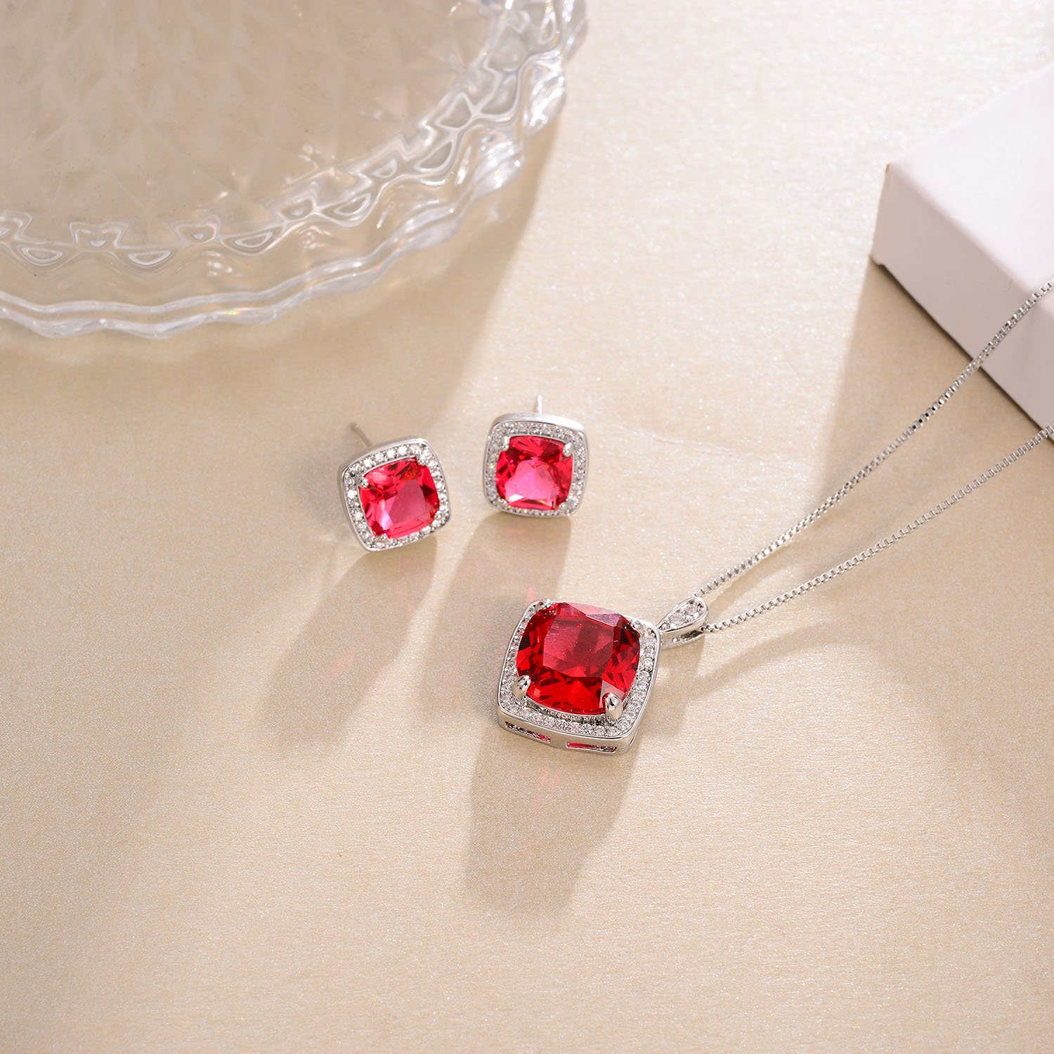 European And American Vintage Classic Metal Earrings