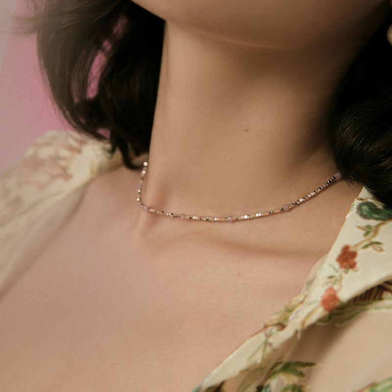 Ladies Vintage Bead Decorated Clavicle Chain