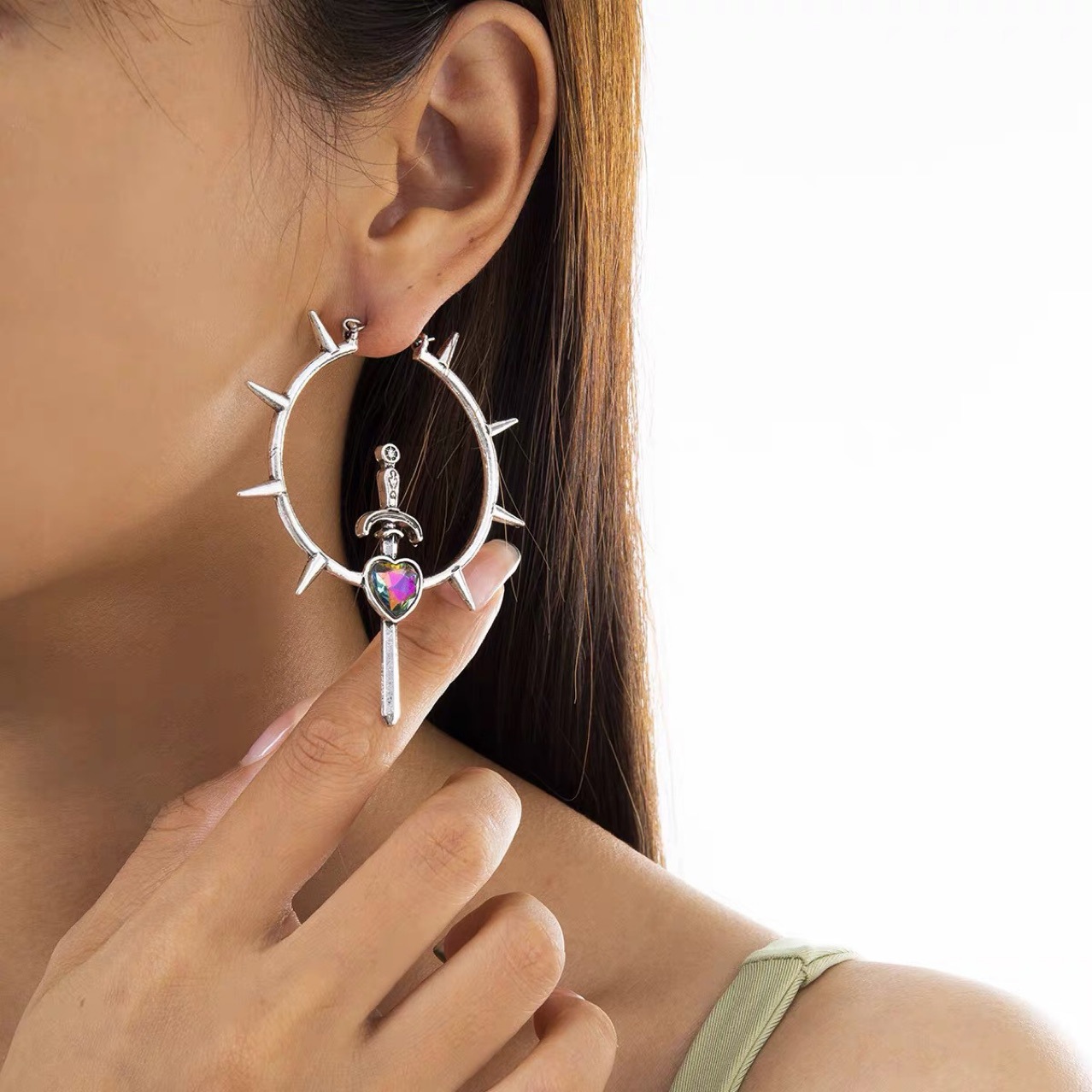 Statement Rhinestone And Diamond Thorns Round Earrings