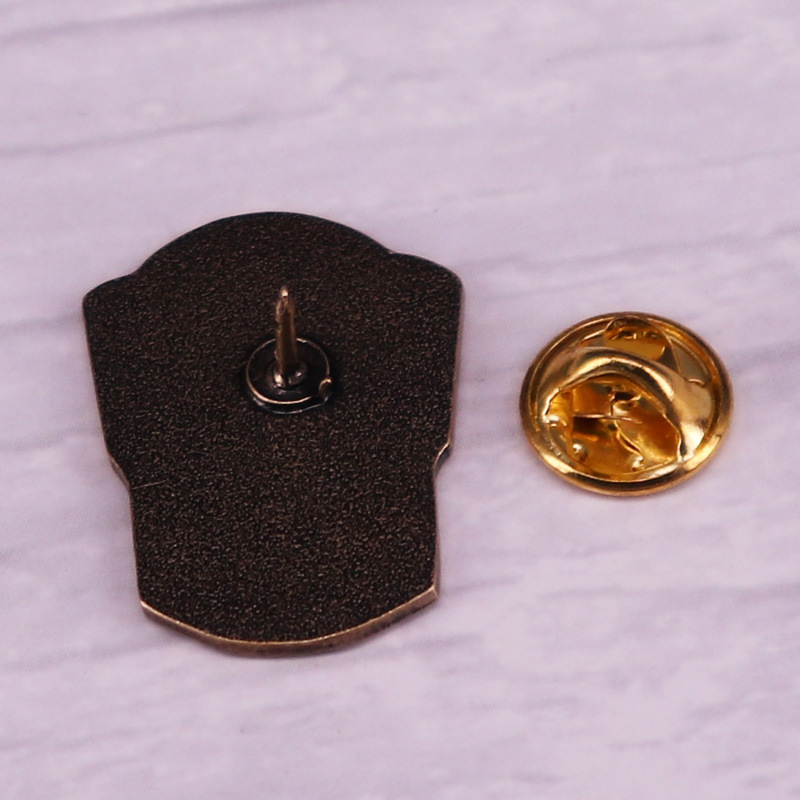 Whiskey Skull Brooch Cocktail Skull Drink — view 2