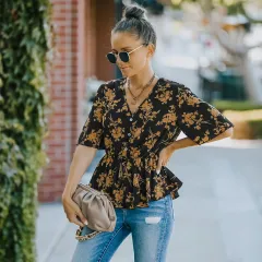 Celebrity Temperament Autumn Small Short Top - Floral - View 1
