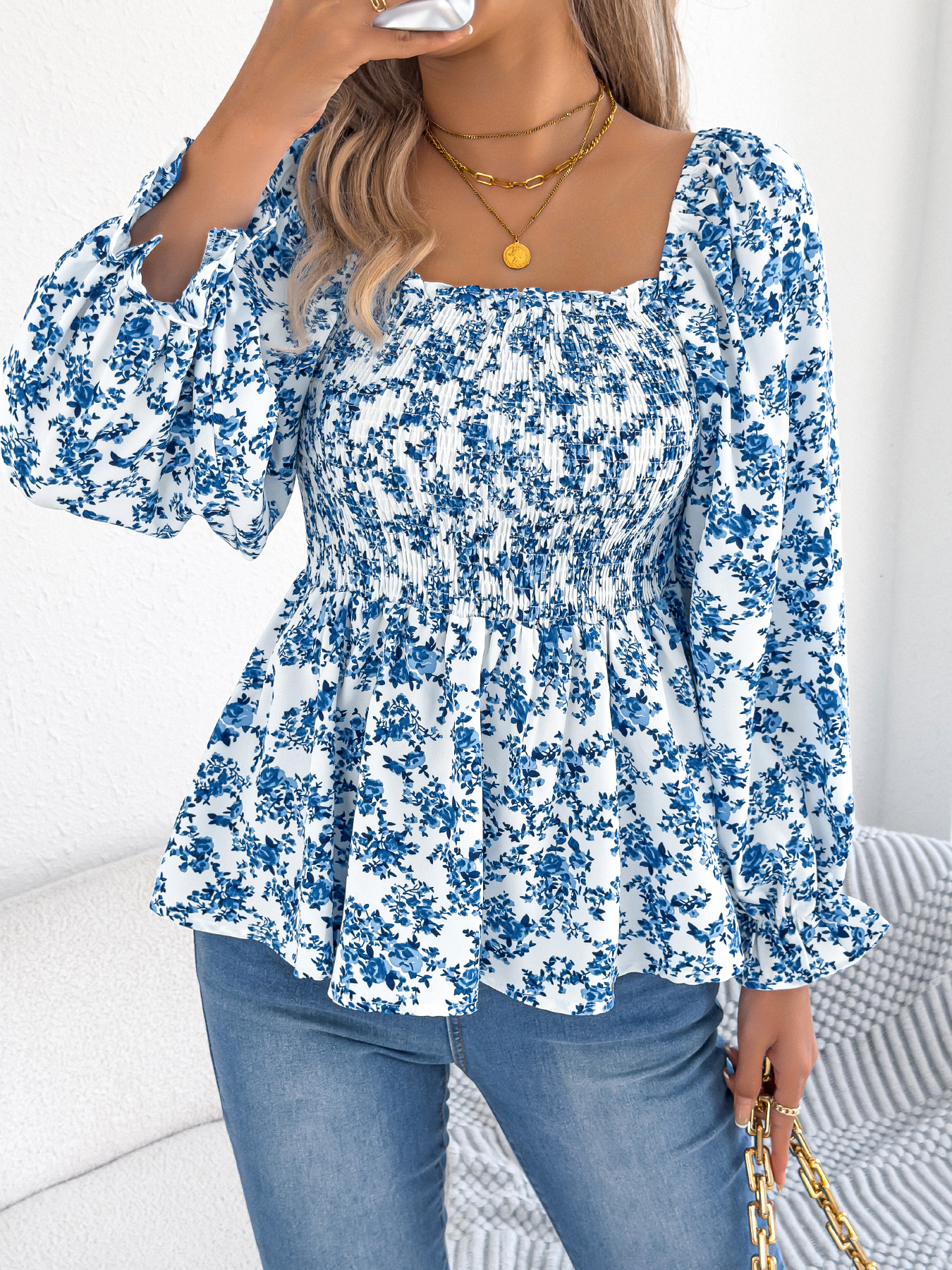 Women's Casual Square Neck Bell Sleeve Floral Print Chiffon Vacation Top