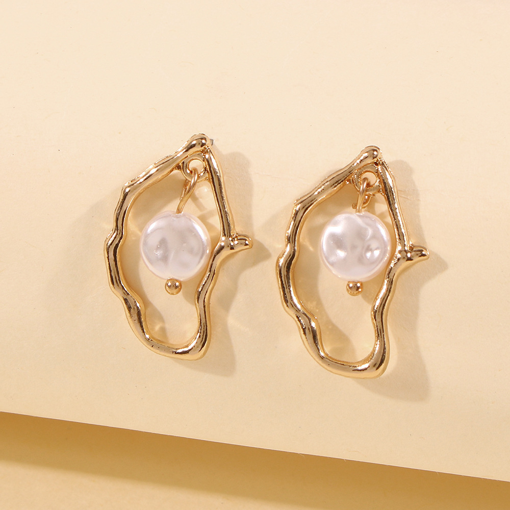 Irregular Design Sense Of Pearl Earrings Personality Temperament