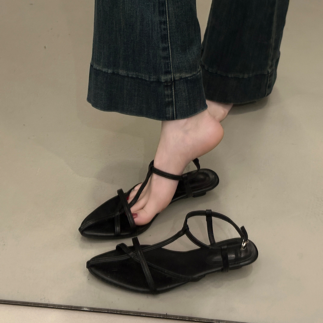 Women French Minimalist Crisscross Thin Strap Flat Sandals, Pointed Toe Adjustable Buckle Ankle Wrap Strappy Backless Slip On Casual Daily Summer Mule Slippers — view 3