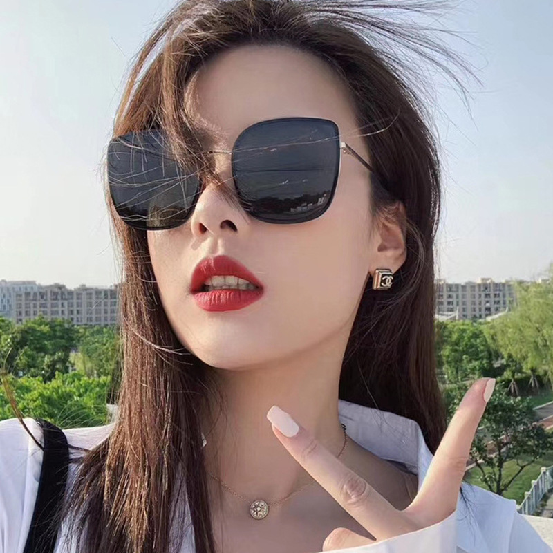 Title 4, Fashion Black Circle Metal Sunglasses Net Red