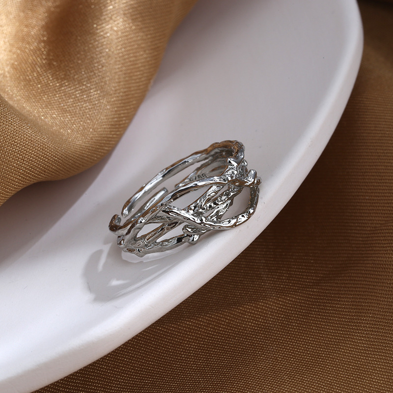 Frosty Wind Texture Irregular Index Finger Ring Female