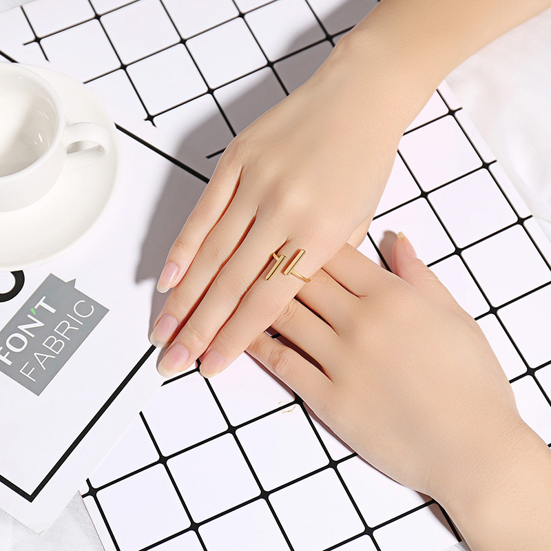 Small And Simple Stainless Steel Ring Gold