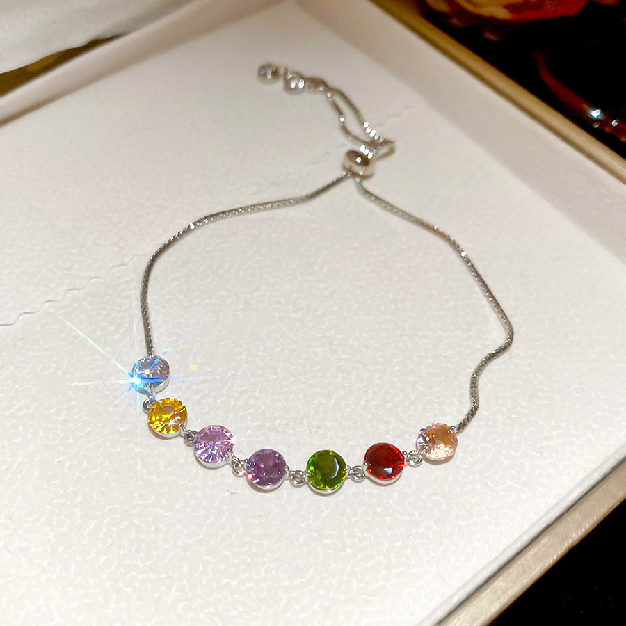 European American Zircon Love Heart Bracelet Exquisite Premium Bangle Dainty Unique Trendy Wrist AccessoryV