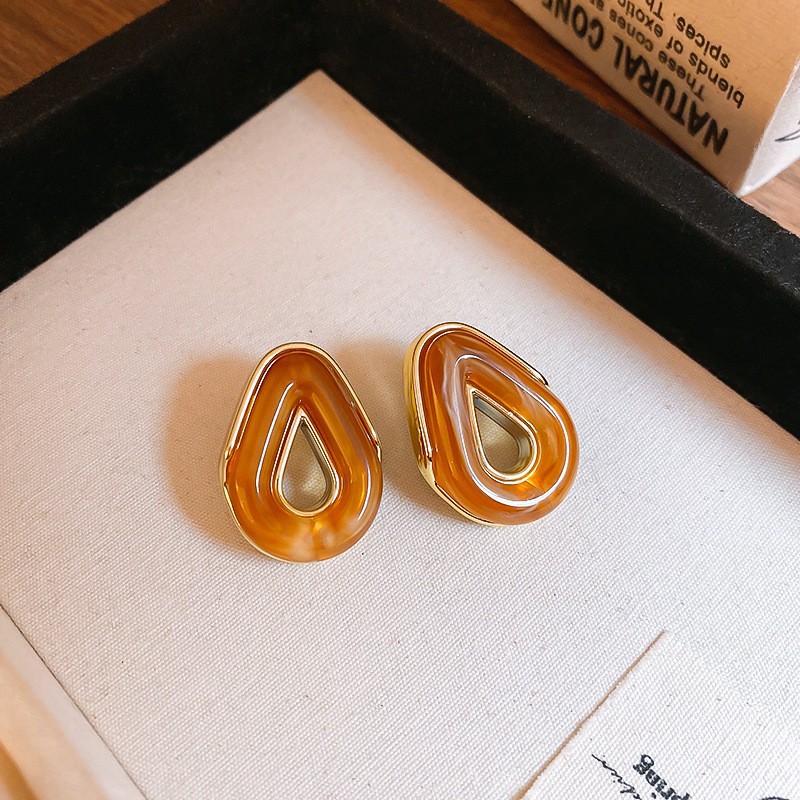 Amber Resin Gold Stud Earrings – Lightweight Statement Pieces - Image 4