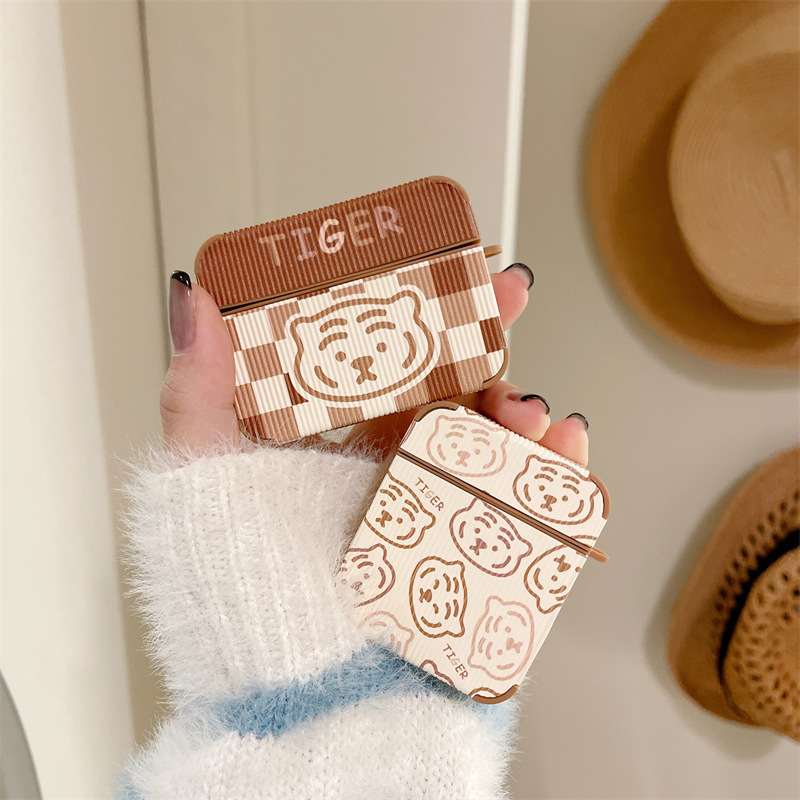 Cute Female Plaid Tiger Bluetooth Earphone Case - Image 3