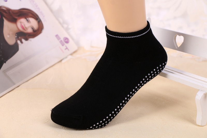 Title 3, Pure color massage floor socks casual ladies