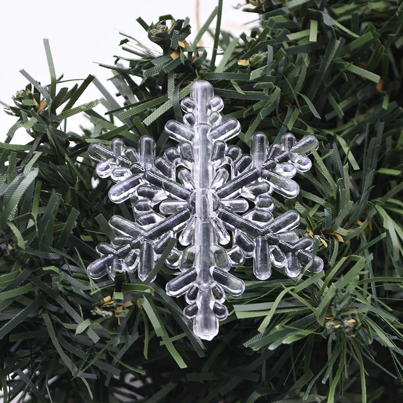 5.5cm snowflakes