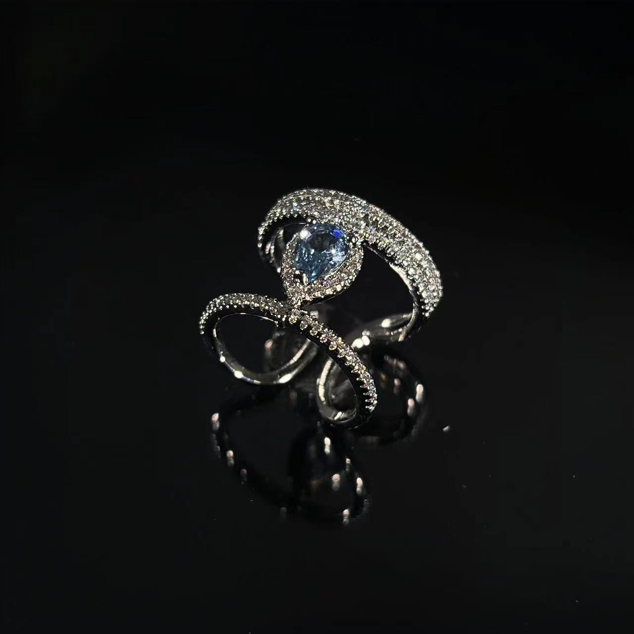 Niche Light Luxury Ocean Blue Gem Ring, Teardrop Design High-end Temperament Versatile Finger Ring