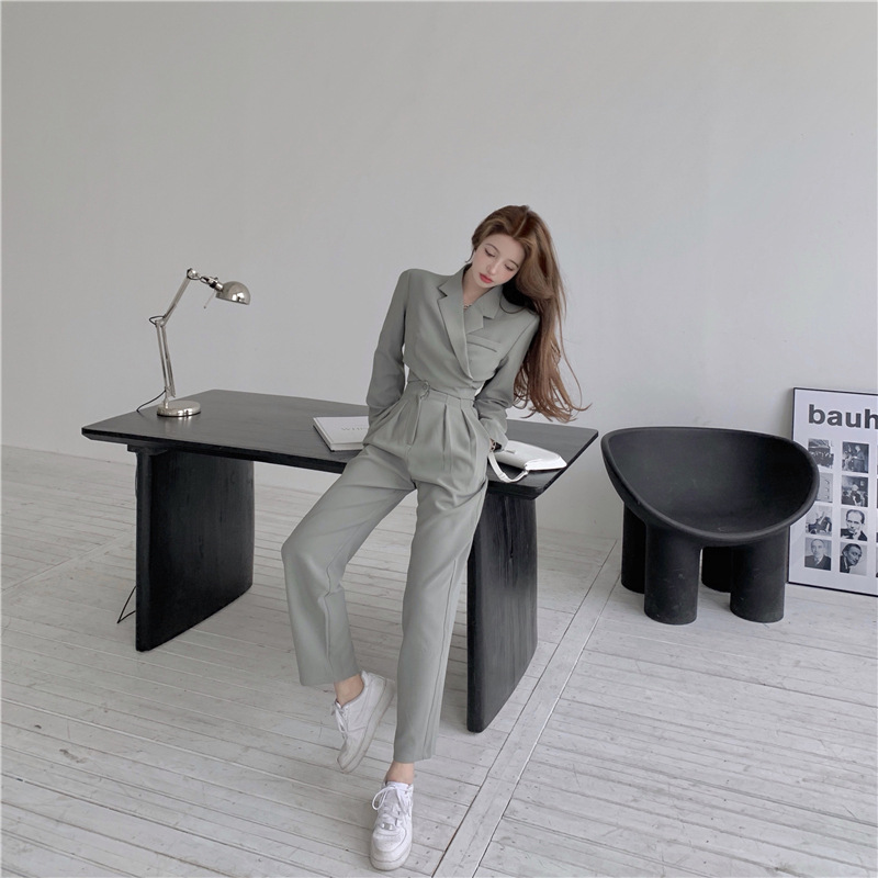 Niche Short Waist Halter Short Suit Long Sleeve Top
