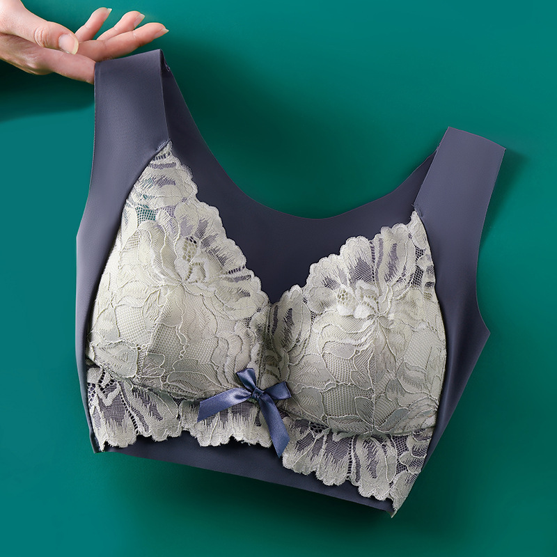 Title 4, Large Size Lace Underwear Gathers Top Breathable