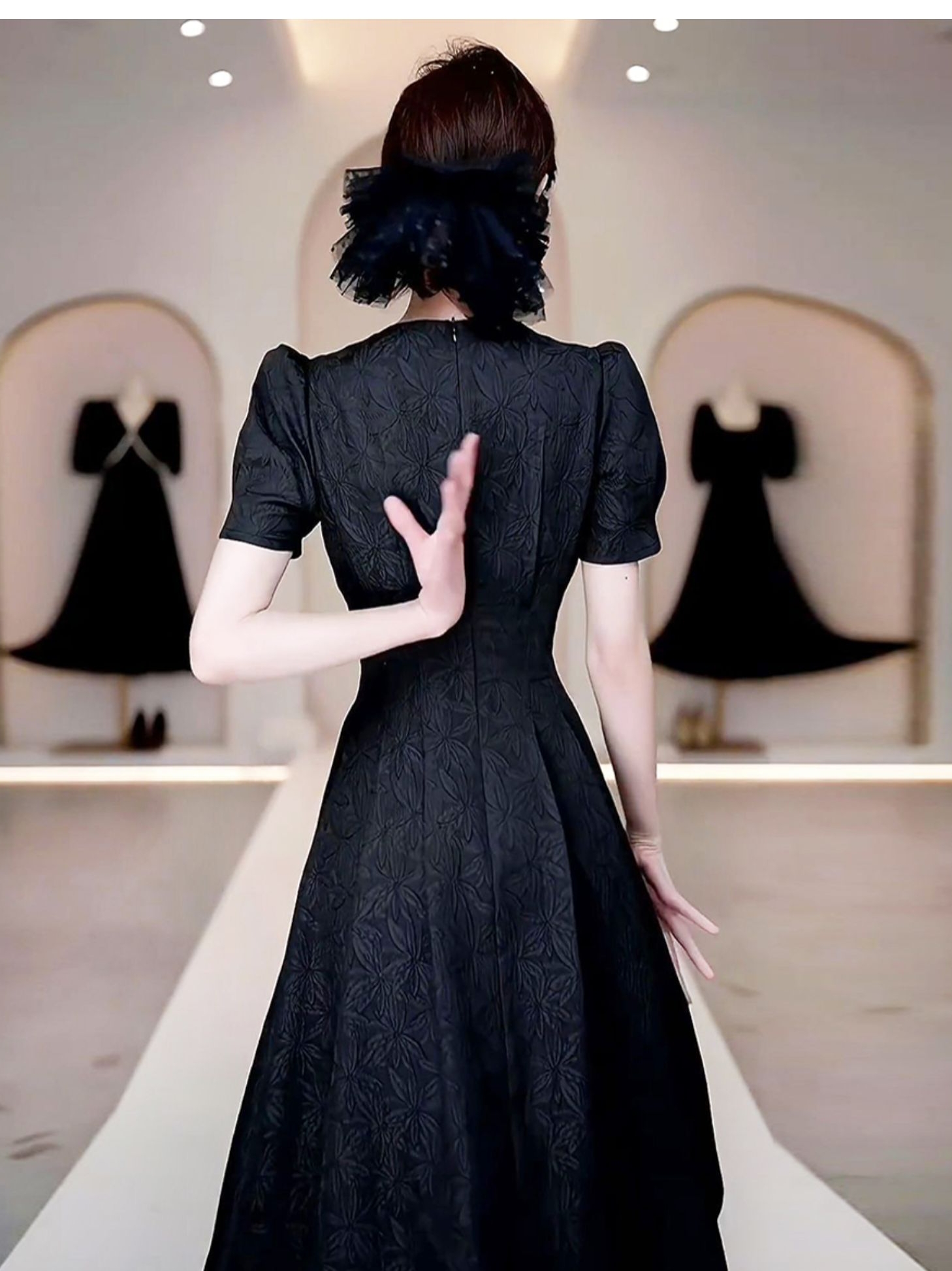 Women's Waist Up Stitching Beaded Round Neck Dress