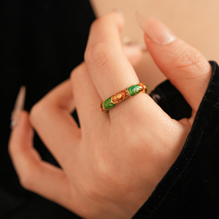 Vintage Floral Ring Green Enamel Statement Ring Retro Diamond Pearl Flower Ring For Women Fashion Jewelry