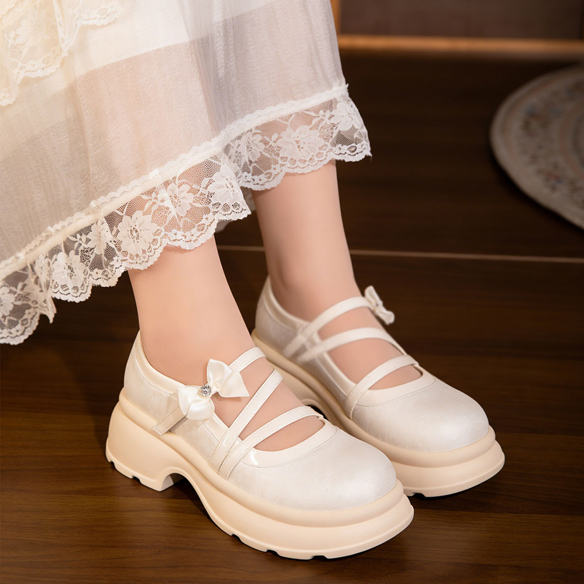 Platform Mary Jane Pumps Detail – Sarah Express