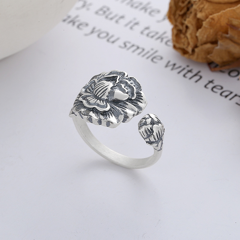 Title 1, Fashion Personality Retro Craft Ring