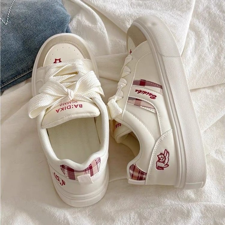 New Autumn Women Thick Sole White Bread Skate Shoes Trendy Versatile Niche Sneakers