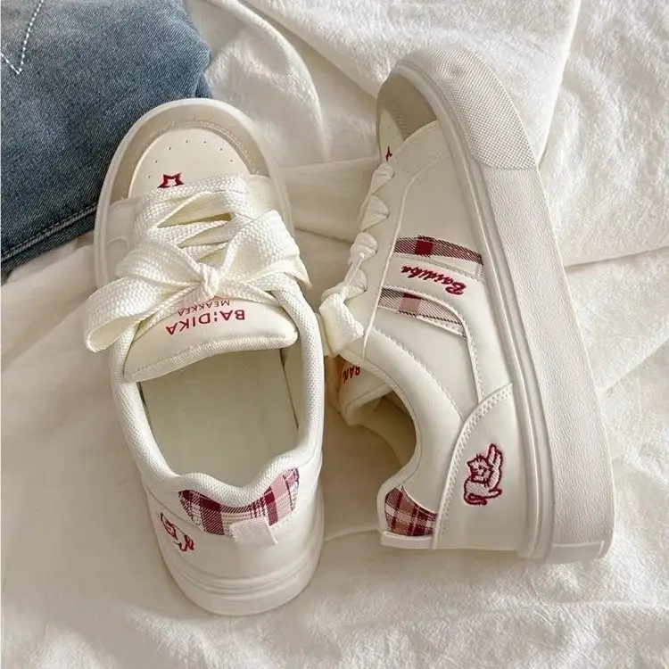 New Autumn Women Thick Sole White Bread