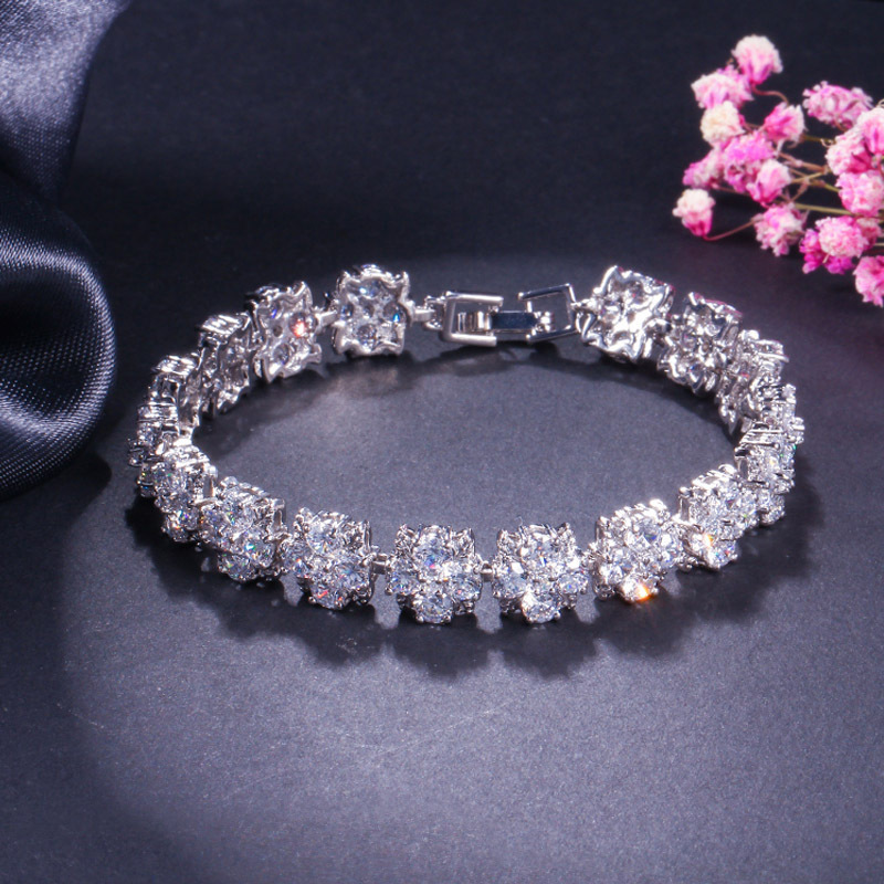 Simple And Generous AAA Zircon Anti-allergic