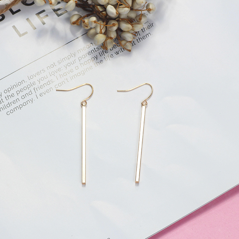 Women's Fashion Simple All-match Long Elegant Earrings