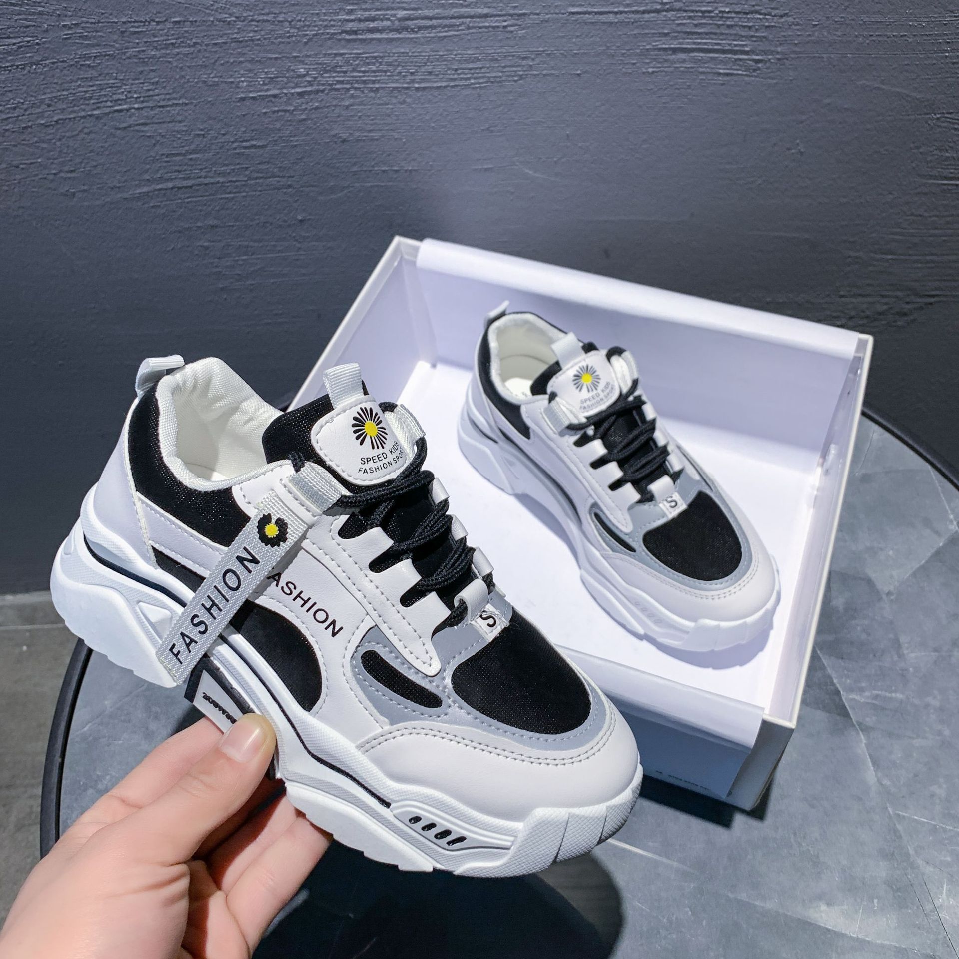 Student Breathable And Comfortable Light White Sneakers