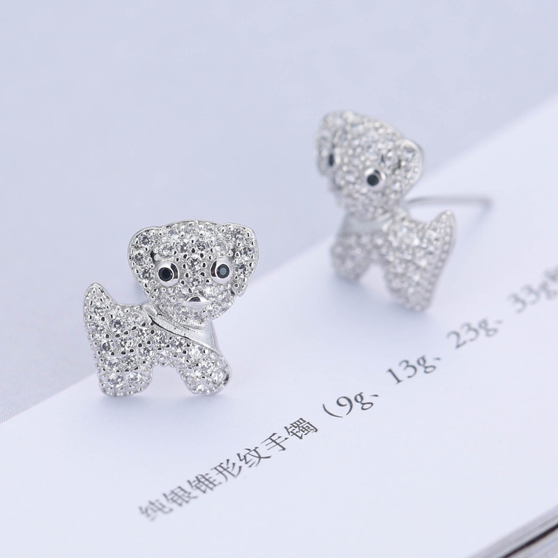 Women's Temperament Cute Dog Shape Diamond Stud Earrings