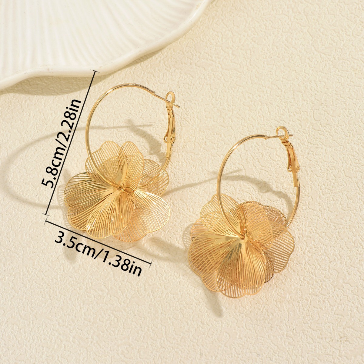 New Arrival Cross-Border European American Earrings For Women, Geometric Petal Flower Huggie Hoops, Elegant Versatile Niche Ear Jewelry Wholesale