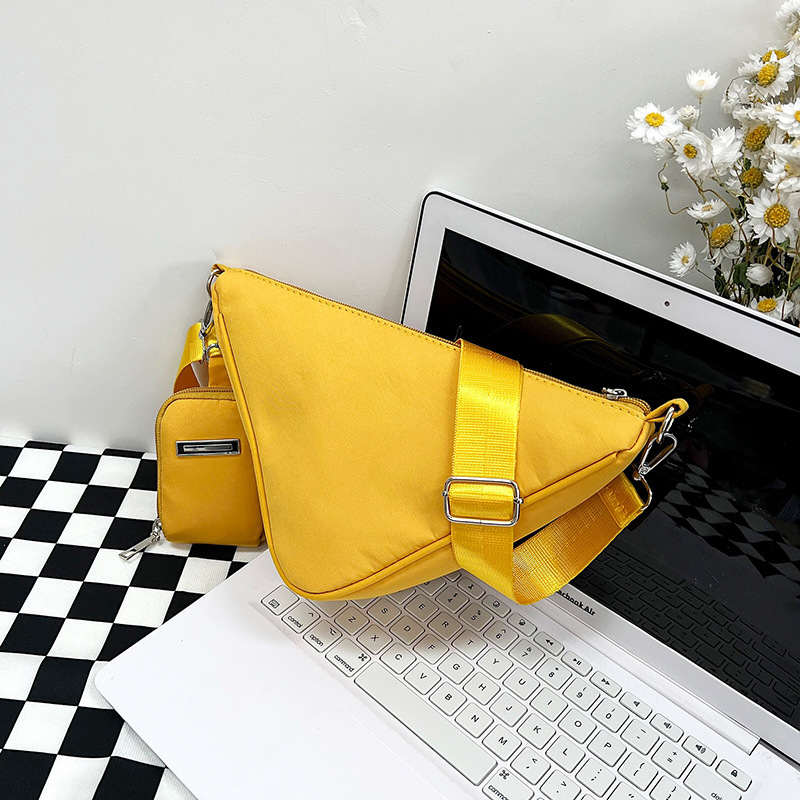 Women's Oxford Fabric Texture Triangle Bag