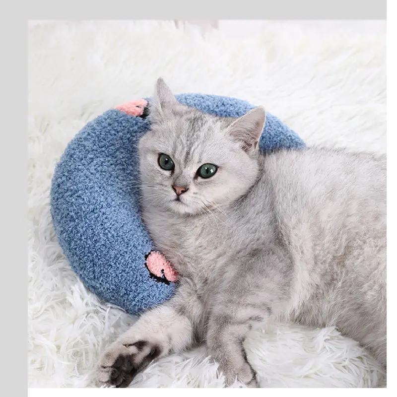 U-shaped Cat Toy Pillow To Protect Cervical