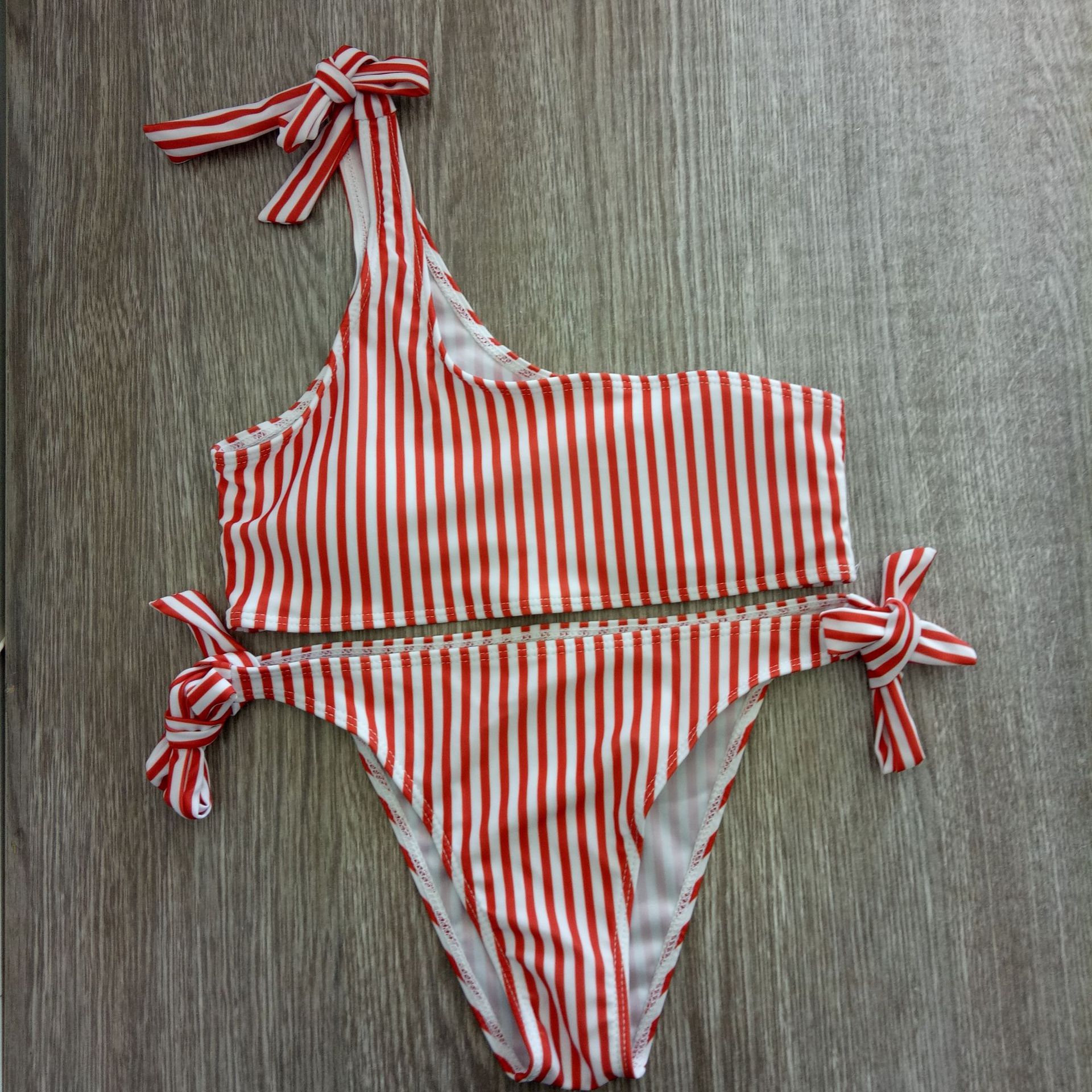 One-shoulder Lace Split Bikini Swimsuit Striped Multicolor Ladies Swimwear