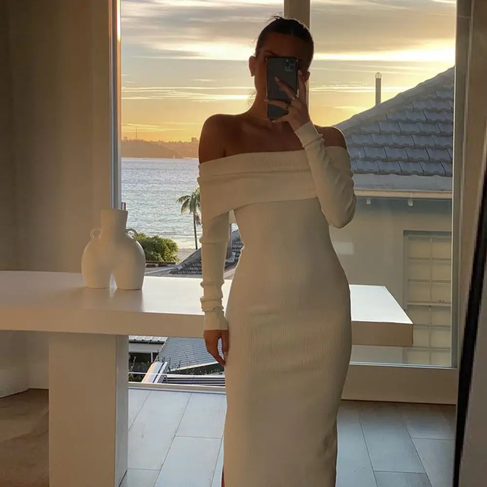 New High-waist One-shoulder Long-sleeved Dress