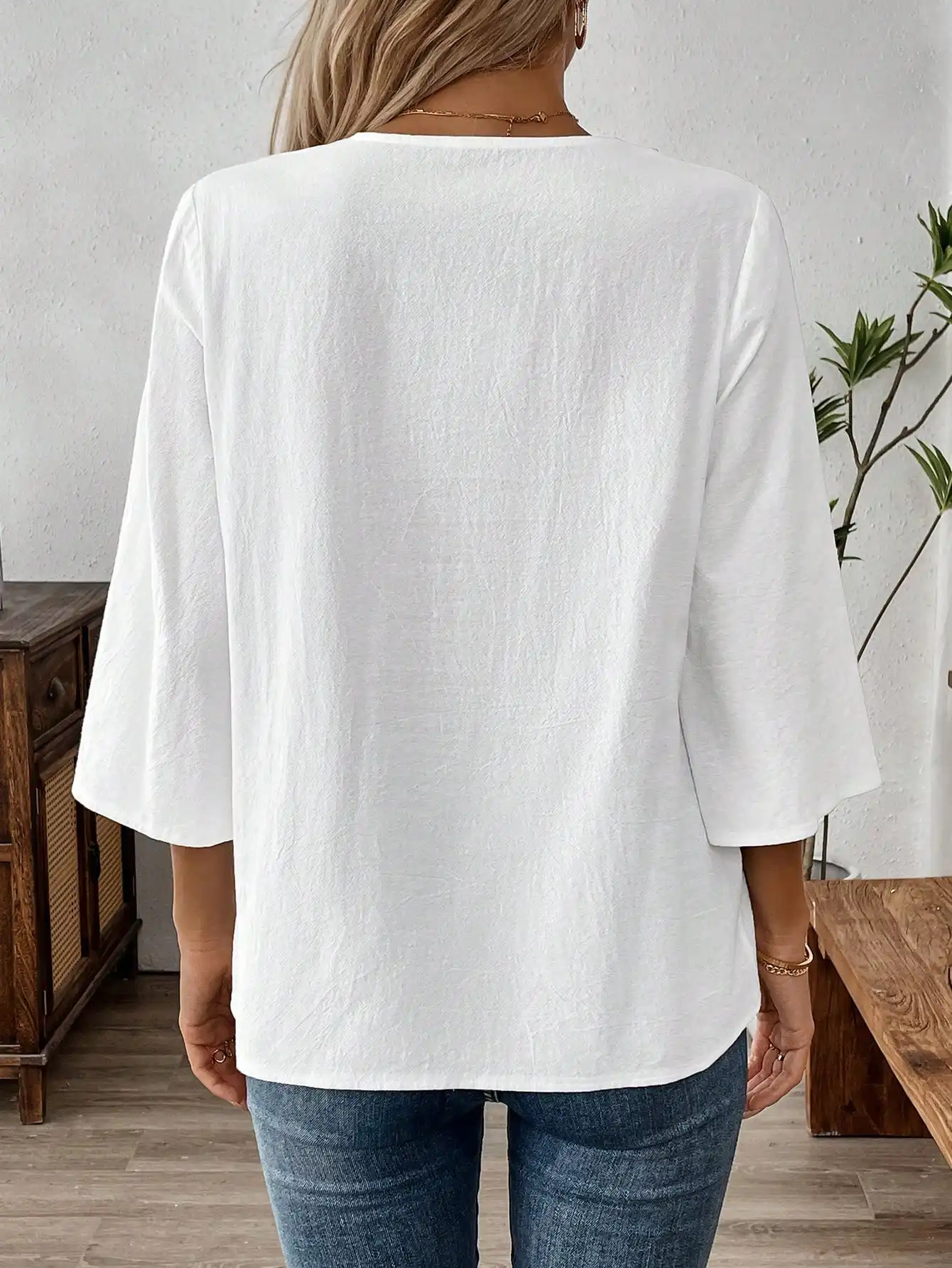 Women's Solid Color V-neck Long-sleeved Simple Casual Shirt