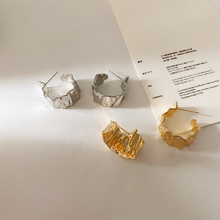 French Retro Irregular Metal Eardrop Earring Women