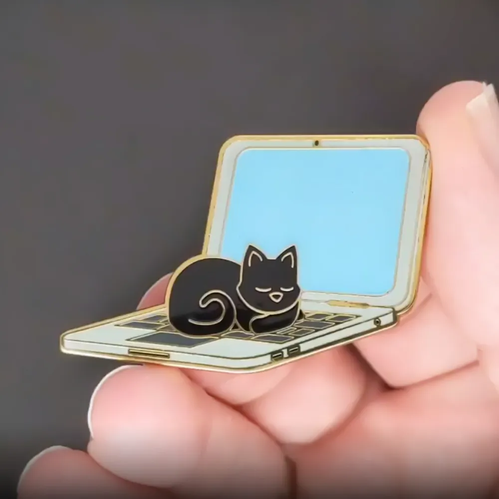 Creative Women's Cute Cartoon Cat Brooch - Gold