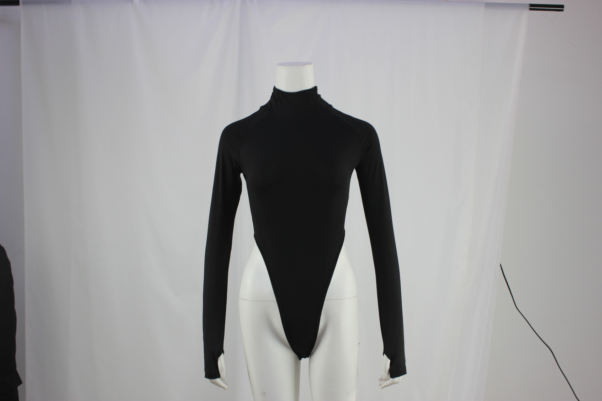 Title 10, Slim-fit slim turtleneck bodysuit