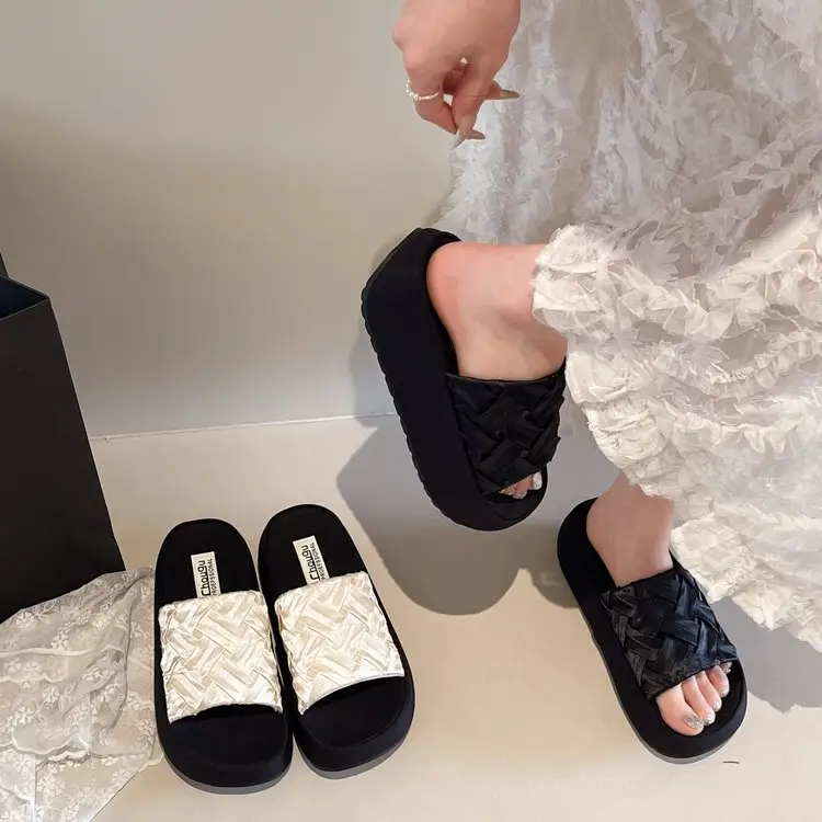 Women's New Summer Twist Cross Slide Sandals