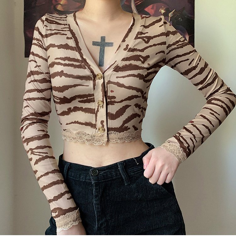 Retro Little Milk Leopard Hot Girl Bottoming Shirt Design Sense Lace