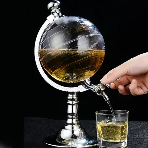 Novelty Globe Wine Decanters Drink Dispenser for Alcohol 1.5L