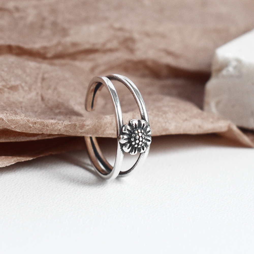 Ins Niche Temperament Jewelry S925 Sterling Silver Retro Daisy Ring