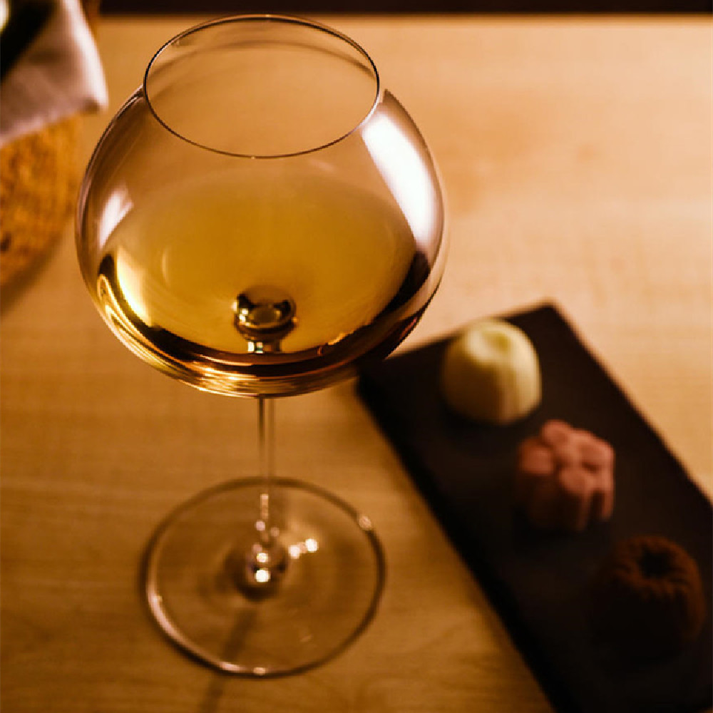 Rona Crystal Pinot Noir Wine Glass