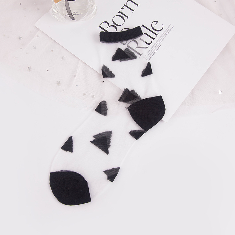 Triangle black heel