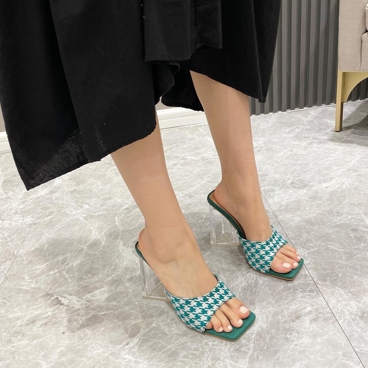 Fashion Women's Square Toe Crystal Heel Sandals