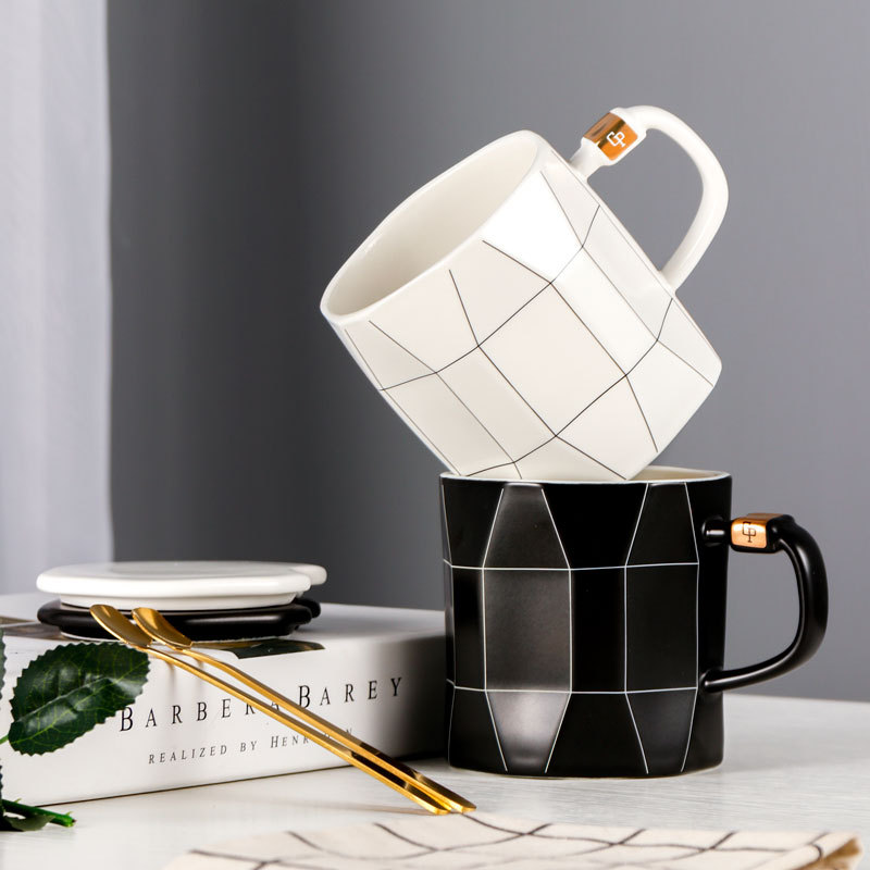 Simple Style Irregular Plaid Ceramic Mug With Lid