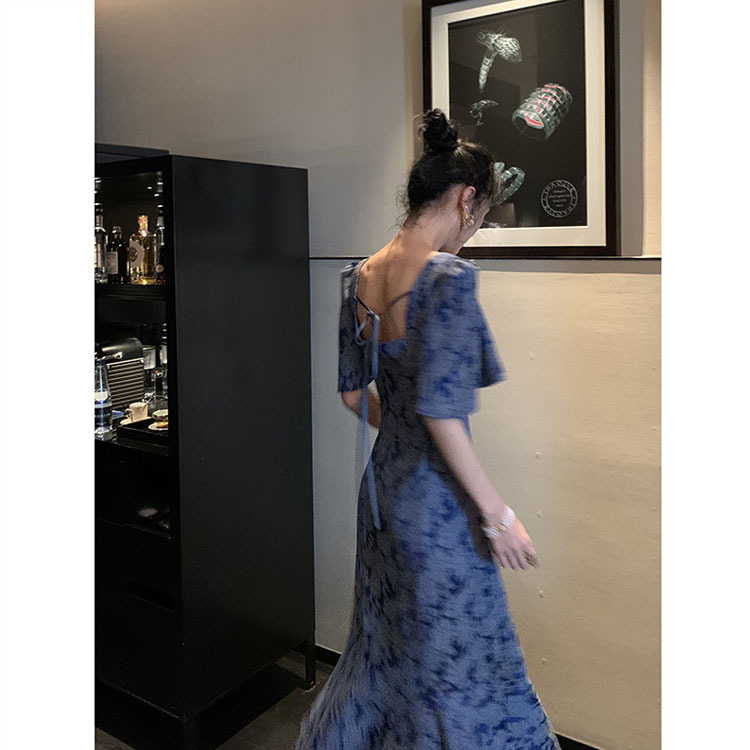 Slim Temperament Waist Waist Puff Sleeve Light Mature A-line Long Skirt