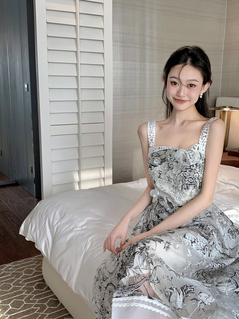 Slender Temperament High-end Mid-length Skirt