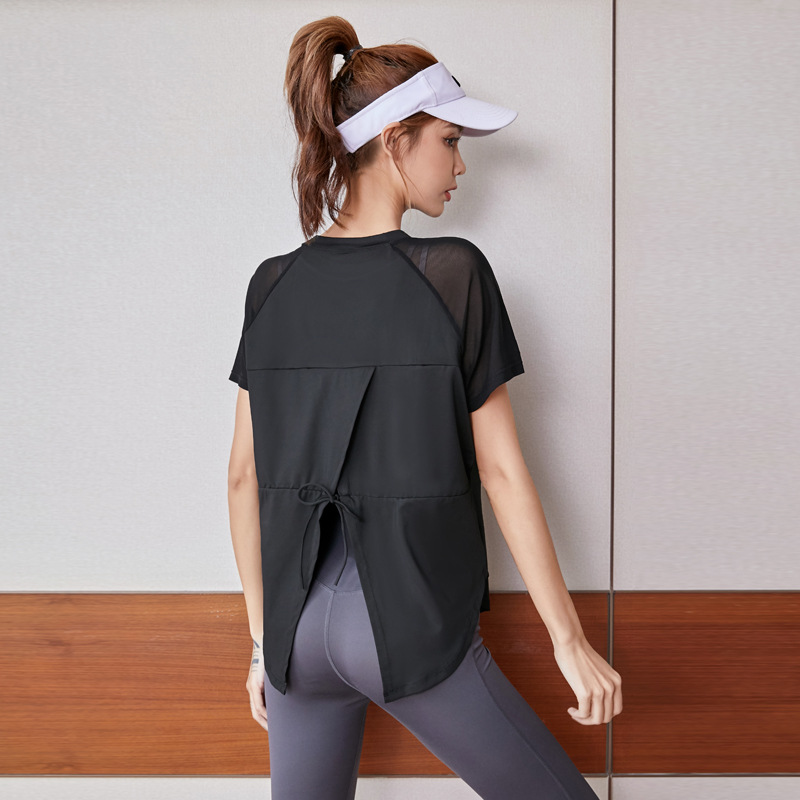 قميص رياضي نسائي بأكمام قصيرة، واسع وخفيف للركض واللياقة