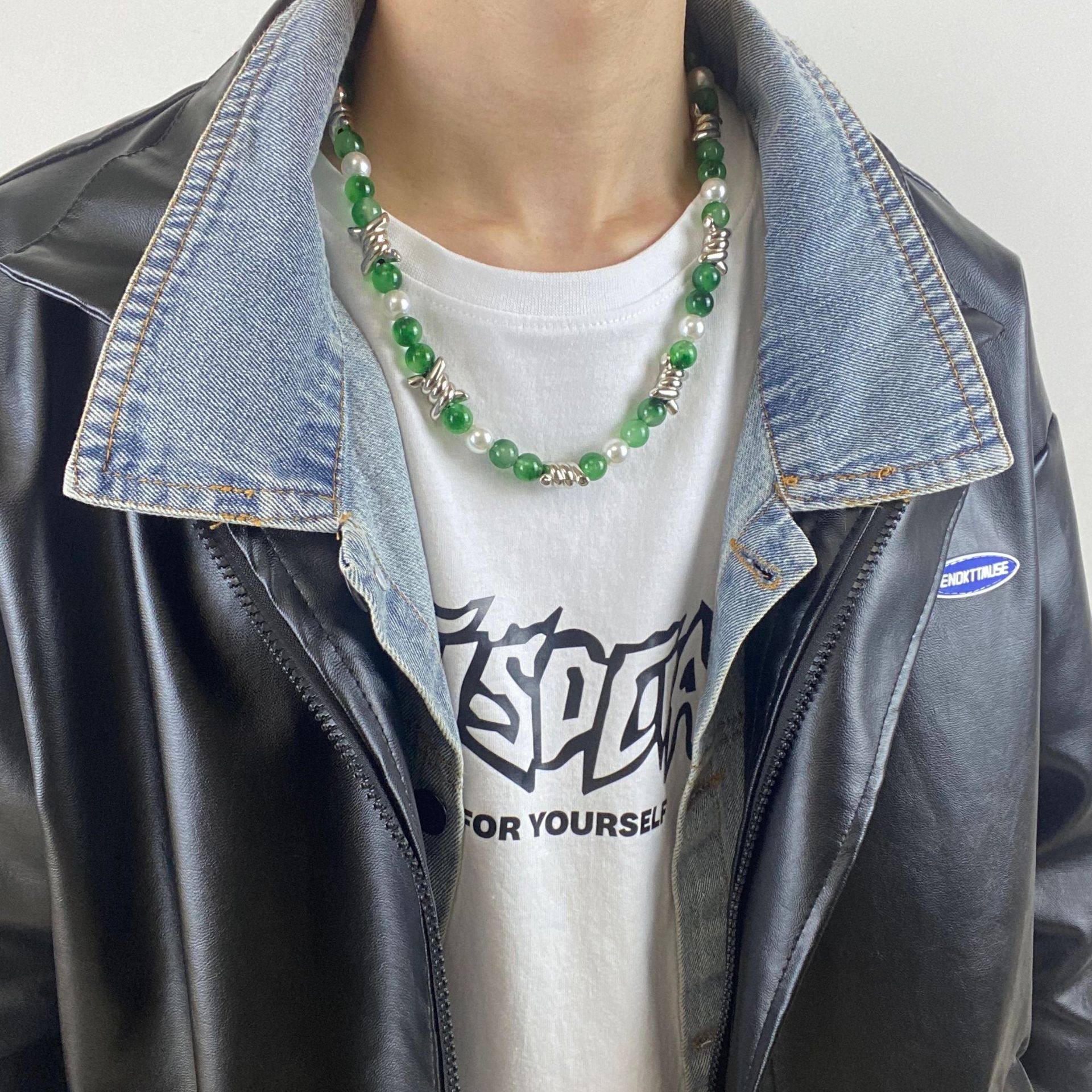 قلادة خرزة اللؤلؤ واليشم بتصميم شوكي صيني جديد